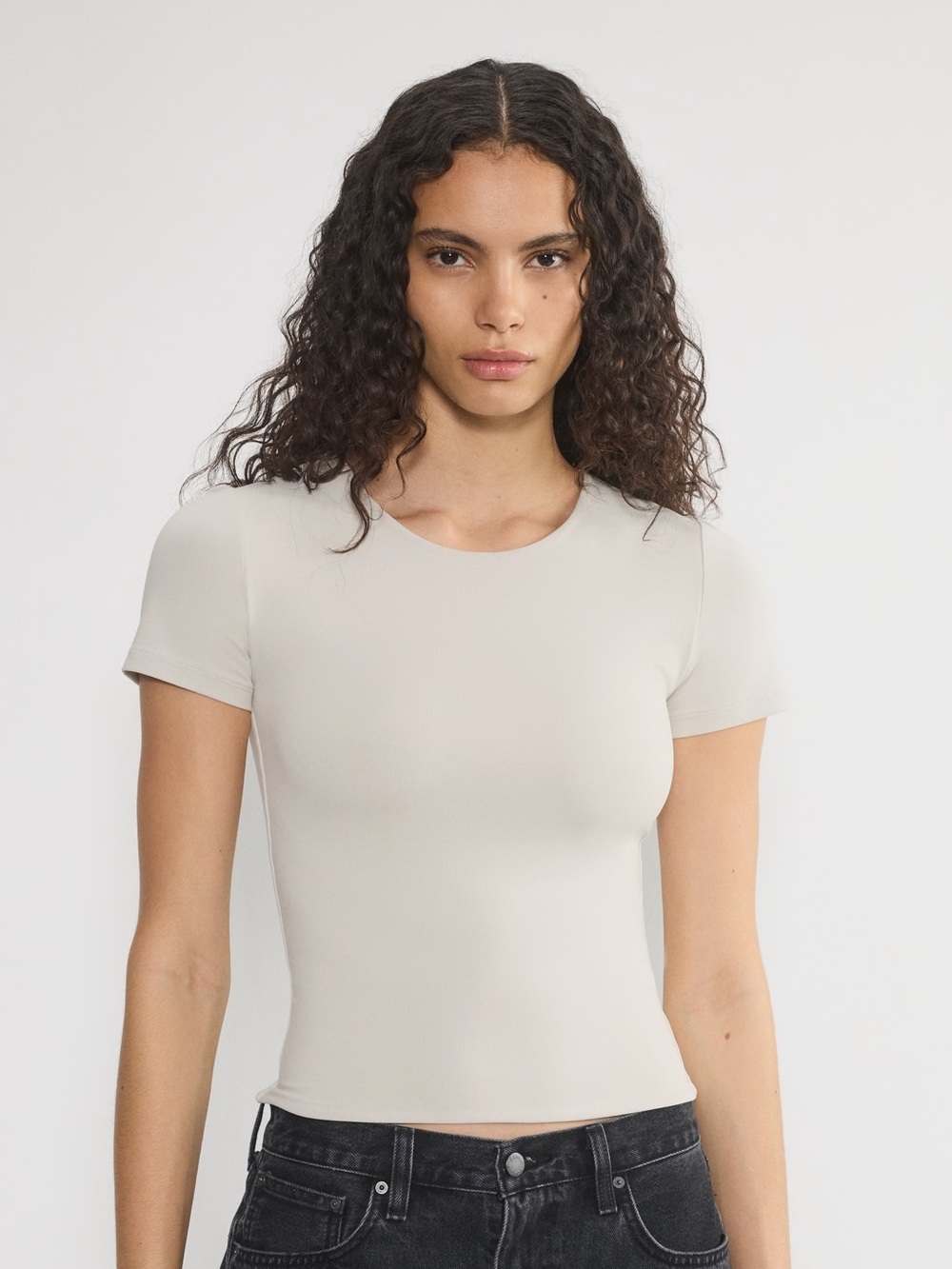 Babaton Contour Crew T-Shirt